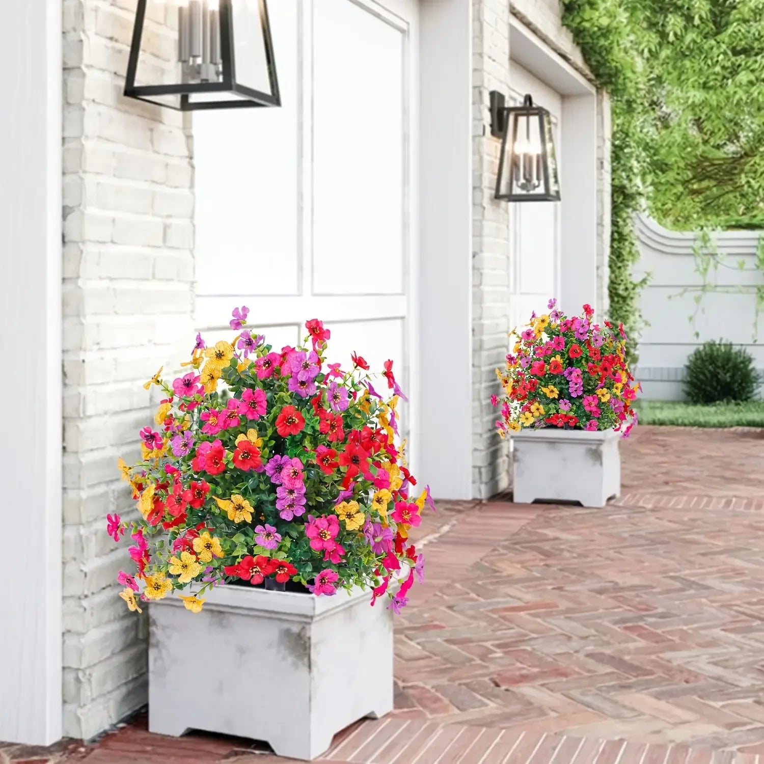 Artificial Flowers for Outdoor Indoor Garden Home Decoration Faux Daisy with Eucalyptus Leaves Fake Plants Greenery Porch Patio