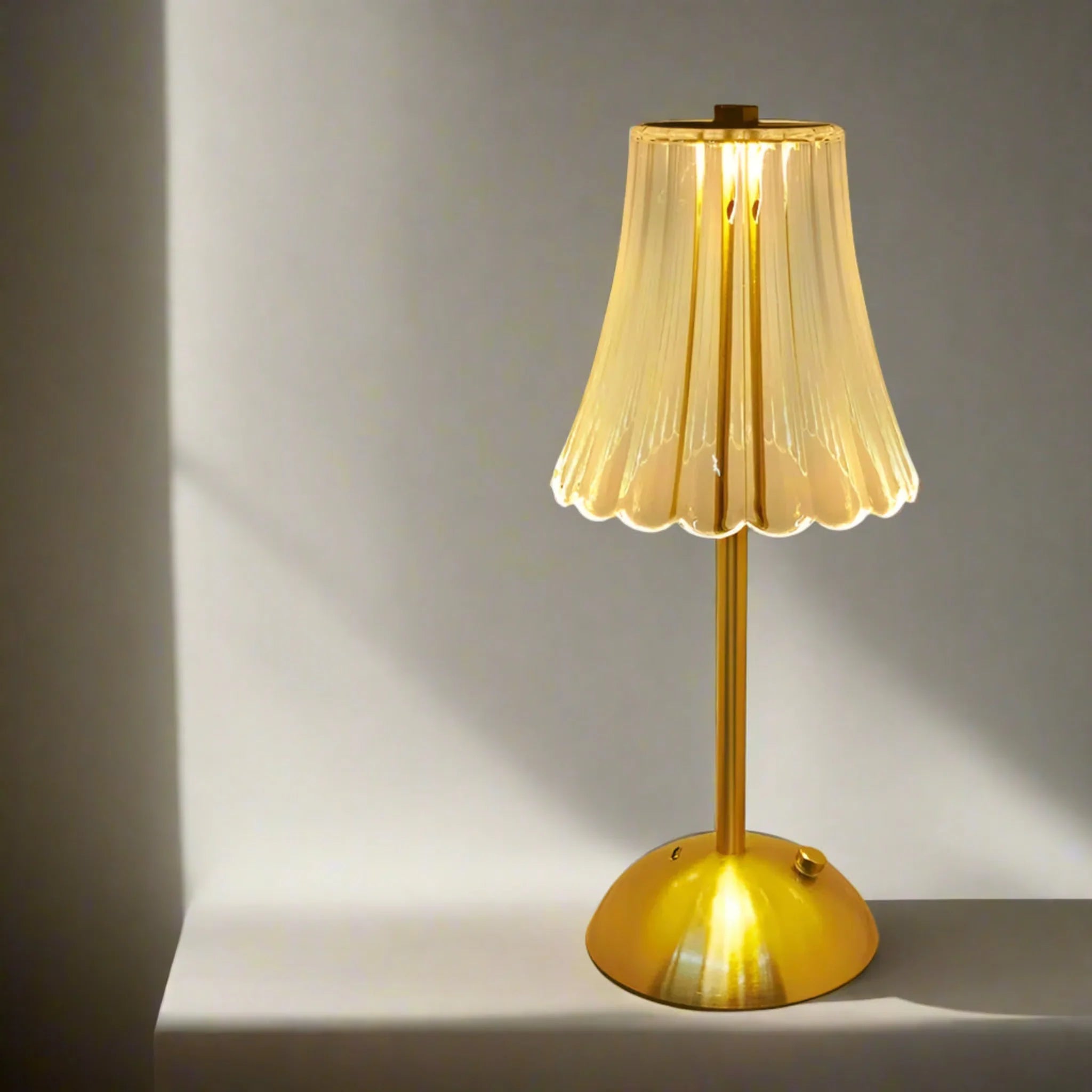 LumiCrystal Table Lamp