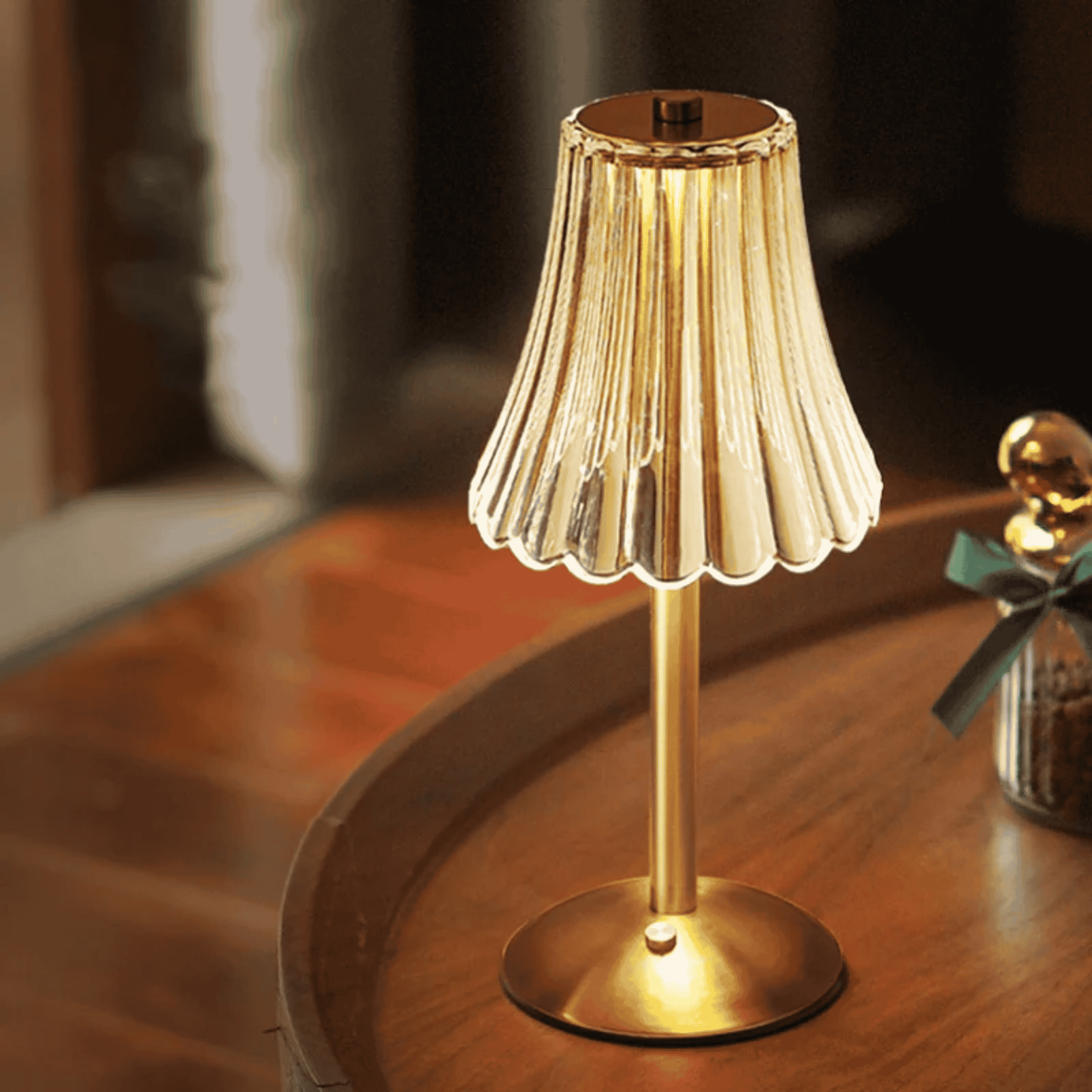 LumiCrystal Table Lamp